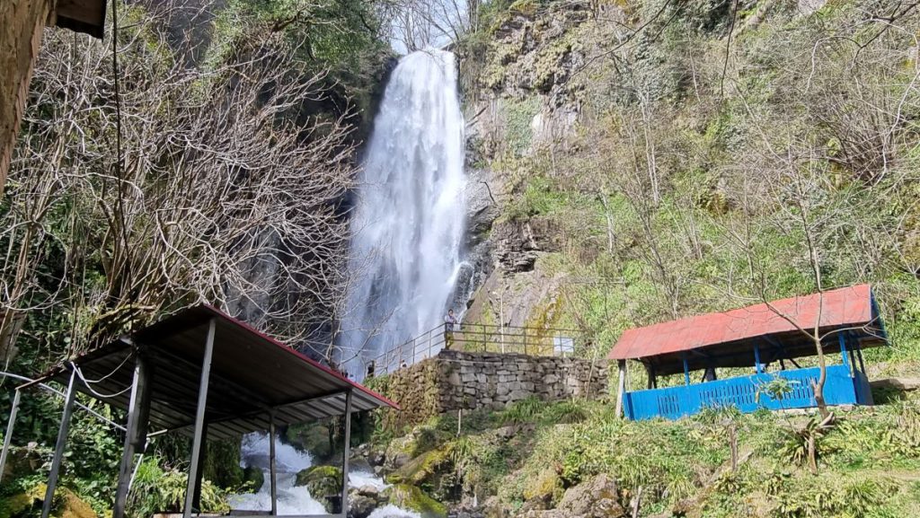 מפל המים מחונצטי - The waterfall from Honzetti