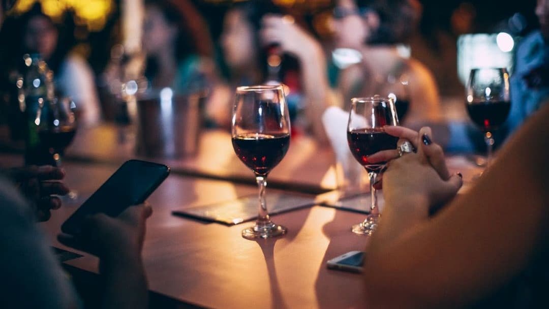 ברים בפבריקה טביליסי