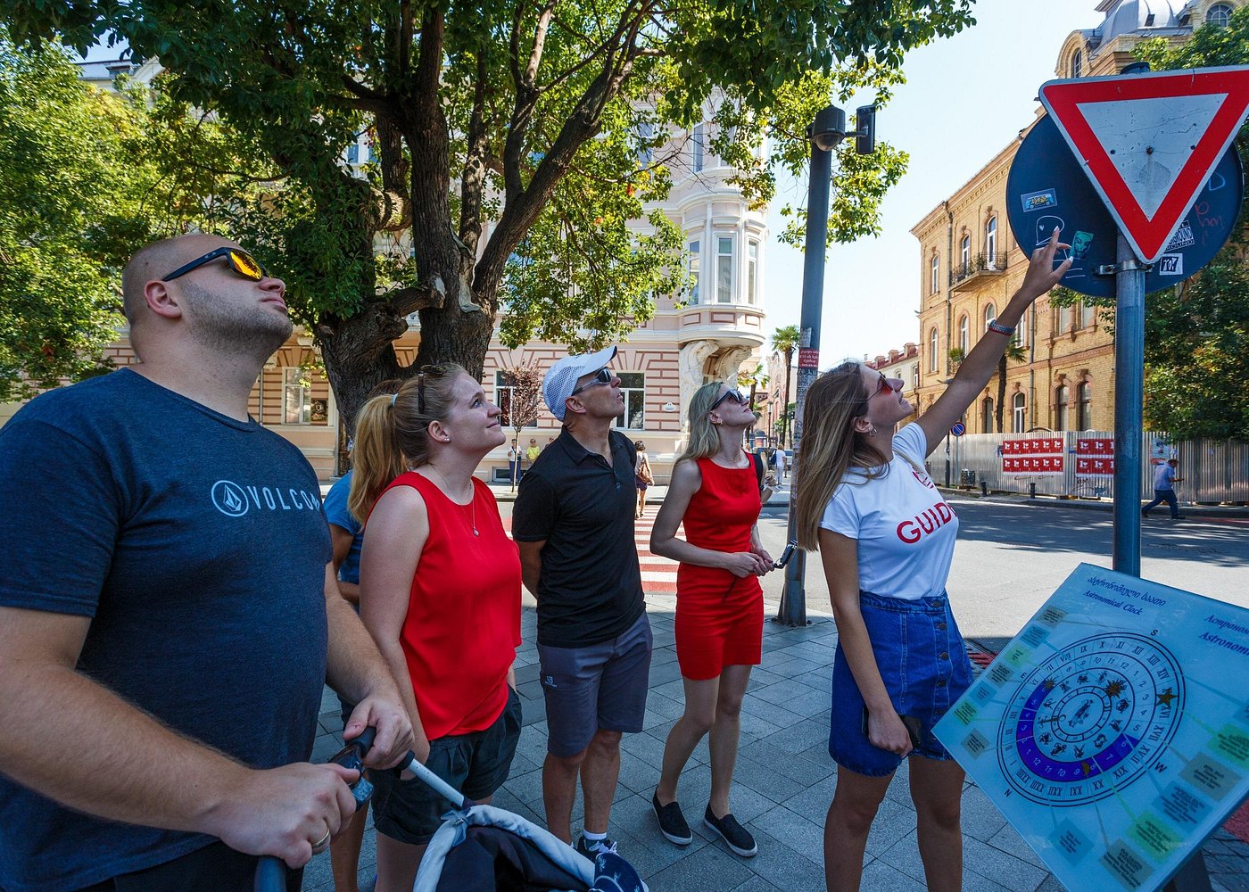 בטומי – טיילת הים השחור בשקיעה
