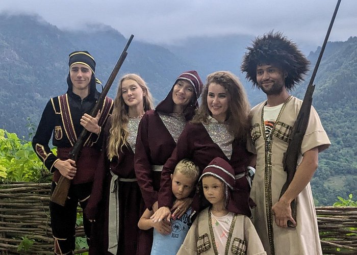 טיול יום להרי אז'ארה מהעיר בטומי