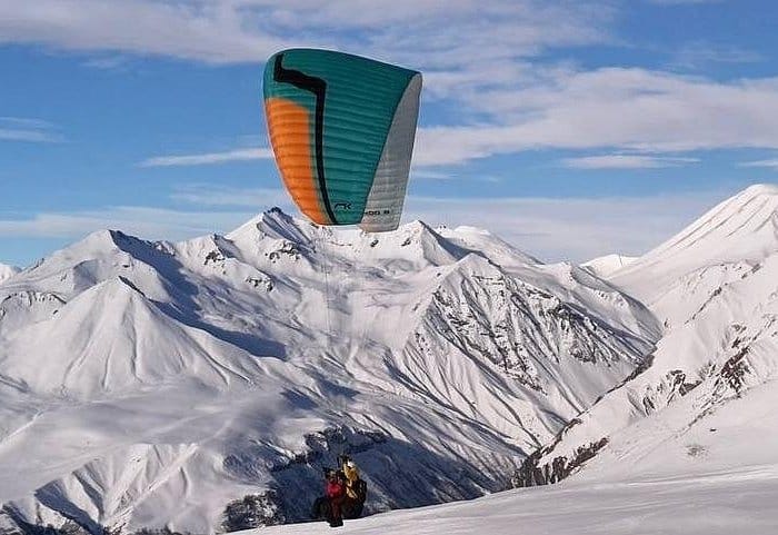 טיסת מצנח רחיפה טנדם מעל גודאורי