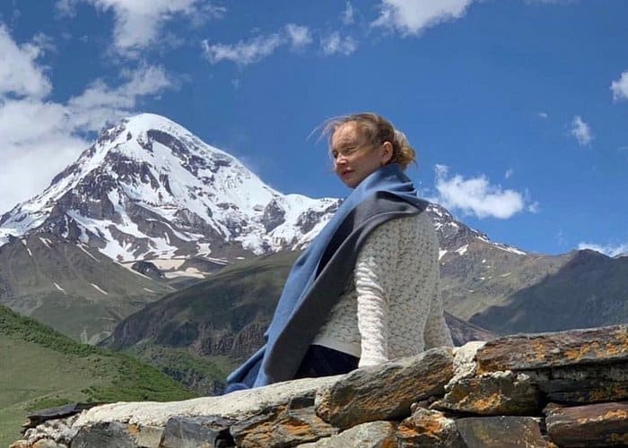 קזבגי, אנאנורי והרים